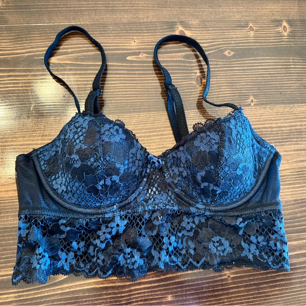 Adore Me Lace Underwire Bralette in Black & Blue Size 32B